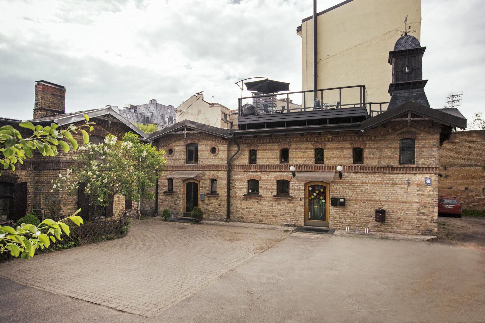 Amalienhof Guesthouse รีกา ภายนอก รูปภาพ